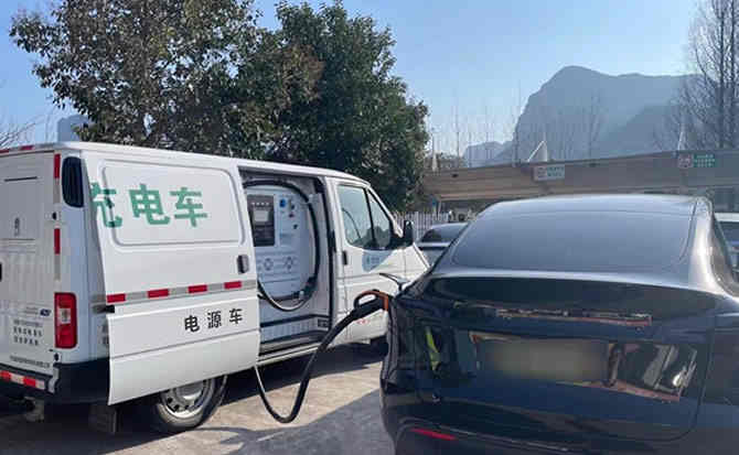 莒南汽车搭电