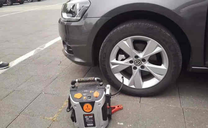莒南汽车搭电案例
